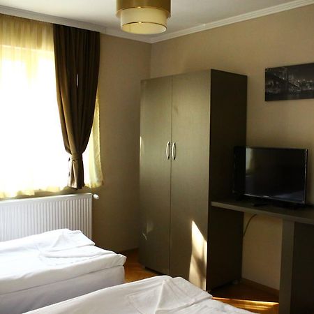 Guest House Central Kŭrdzhali Eksteriør billede